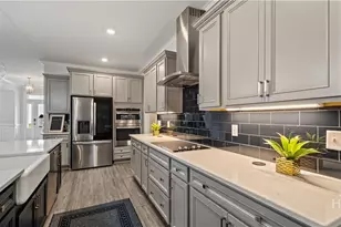 282 Spring Hill Dr, Richmond Hill, GA 31324 - Photo 6