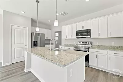 240 Mage Street, Savannah, GA 31302 - Photo 6