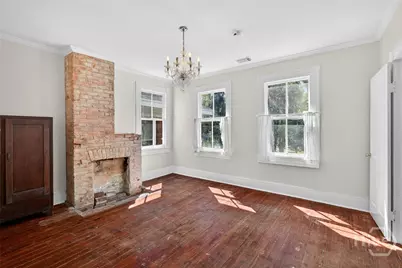 22 E 37th Street, Savannah, GA 31401 - Photo 32