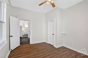 22 E 37th St, Savannah, GA 31401 - Photo 18