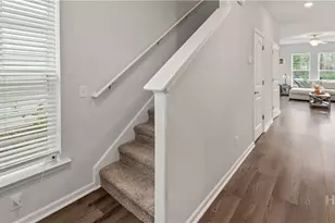 242 Flagler Dr, Savannah, GA 31419 - Photo 28