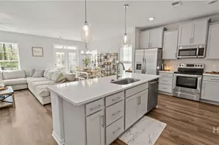 242 Flagler Dr, Savannah, GA 31419 - Photo 6