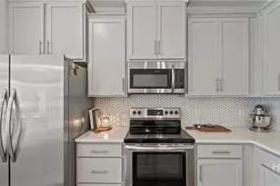 242 Flagler Dr, Savannah, GA 31419 - Photo 8
