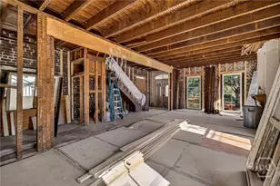 127 E Gordon St, Savannah, GA 31401 - Photo 8