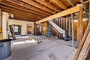 127 E Gordon St, Savannah, GA 31401 - Photo 6