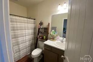 712 Mill Creek Cir, Hinesville, GA 31313 - Photo 8