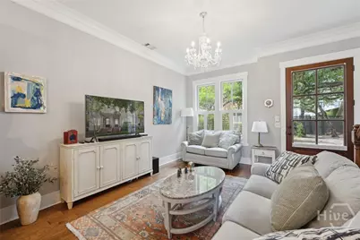 714 Tattnall Street, Savannah, GA 31401 - Photo 6