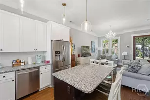 714 Tattnall St, Savannah, GA 31401 - Photo 10