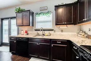 21 Castle Hill Rd, Savannah, GA 31419 - Photo 12