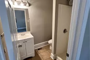 806 E Park Ave, Savannah, GA 31401 - Photo 12