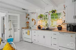 1017 Lovell Ave, Tybee Island, GA 31328 - Photo 12
