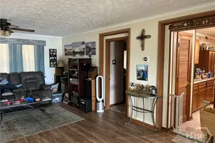 941 Lake Dr, Midway, GA 31320 - Photo 10