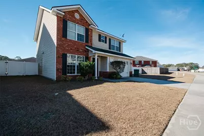 639 Amhearst Row, Hinesville, GA 31313 - Photo 2