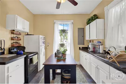 319 W 33rd Street, Savannah, GA 31401 - Photo 12