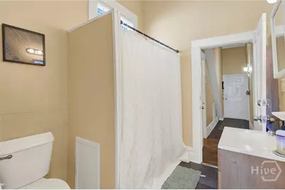 319 W 33rd Street, Savannah, GA 31401 - Photo 10