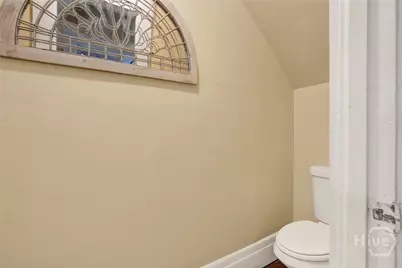 319 W 33rd Street, Savannah, GA 31401 - Photo 8