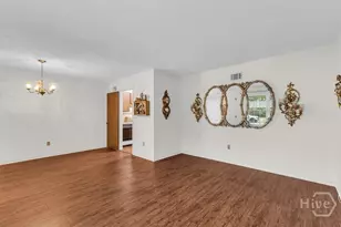318 Sunderland Dr, Savannah, GA 31406 - Photo 6