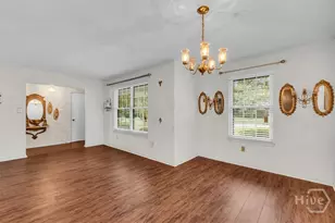 318 Sunderland Dr, Savannah, GA 31406 - Photo 8