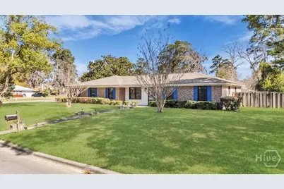 318 Sunderland Drive, Savannah, GA 31406 - Photo 2