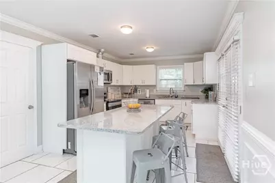 112 W 52nd Street, Savannah, GA 31405 - Photo 6