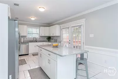 112 W 52nd Street, Savannah, GA 31405 - Photo 8