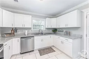 112 W 52nd St, Savannah, GA 31405 - Photo 10