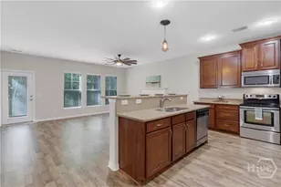 97 Salt Grass Cir, Richmond Hill, GA 31324 - Photo 8