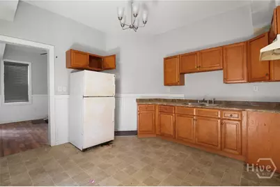 603 W 40th Street, Savannah, GA 31415 - Photo 6