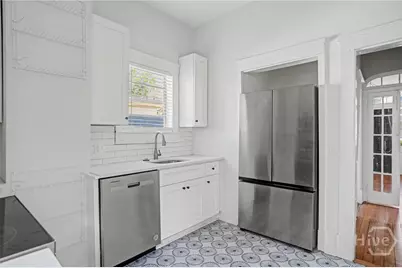 115 W 34th Street, Savannah, GA 31401 - Photo 14