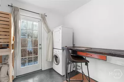 108 W Duffy Lane, Savannah, GA 31401 - Photo 12
