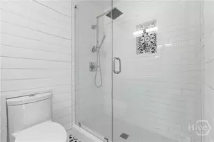 108 W Duffy Ln, Savannah, GA 31401 - Photo 12