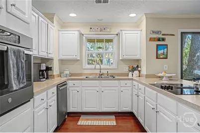 5 Henry Clay Court, Savannah, GA 31411 - Photo 10