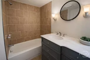 5013-B Ogeechee Rd, Savannah, GA 31405 - Photo 2