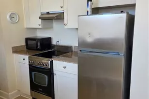 125 E Broad St, Savannah, GA - Photo 6