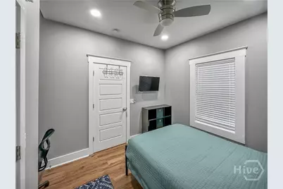 306 W 42nd Street #A, Savannah, GA 31401 - Photo 16
