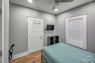 306 W 42nd St, Savannah, GA 31401 - Photo 16