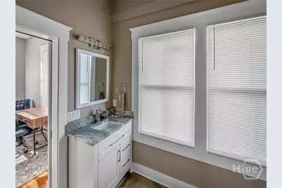 306 W 42nd Street #A, Savannah, GA 31401 - Photo 32