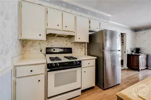 60 Village Green Cir, Savannah, GA 31411 - Photo 14
