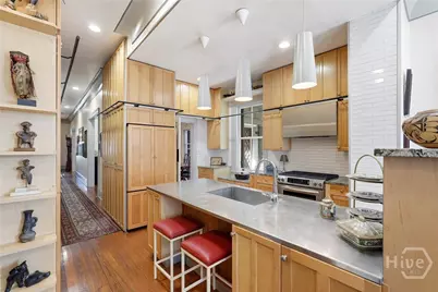 407 E Hall Street, Savannah, GA 31401 - Photo 24