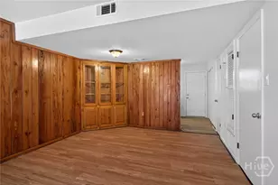 2220 E Victory Dr, Savannah, GA - Photo 6