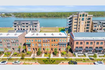 424 Port Street, Savannah, GA 31401 - Photo 1
