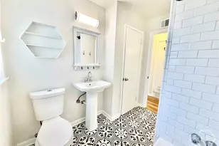 1714 E 60th St, Savannah, GA 31404 - Photo 18
