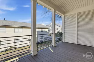 104 Pearl St, Savannah, GA 31405 - Photo 10