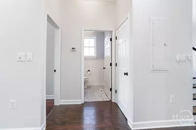 310 E Park Avenue, Savannah, GA 31401 - Photo 10