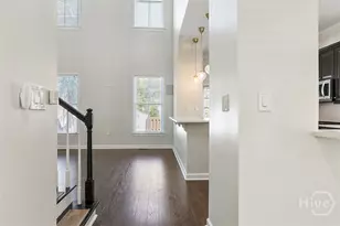310 E Park Ave, Savannah, GA 31401 - Photo 12