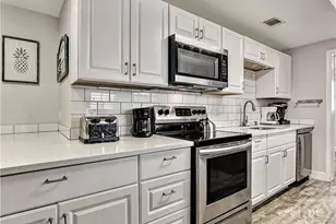 109 Lovell Ave, Tybee Island, GA 31328 - Photo 10