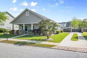 167 E Perry Dr, Richmond Hill, GA 31324 - Photo 2