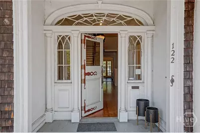 122 E 36th Street, Savannah, GA 31401 - Photo 2