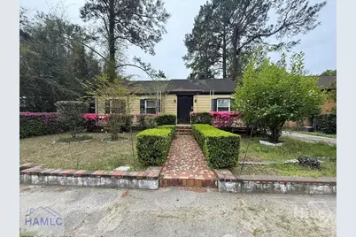 1821 Holly Avenue, Savannah, GA 31404 - Photo 1