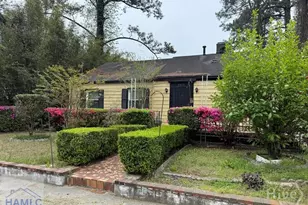 1821 Holly Ave, Savannah, GA 31404 - Photo 2